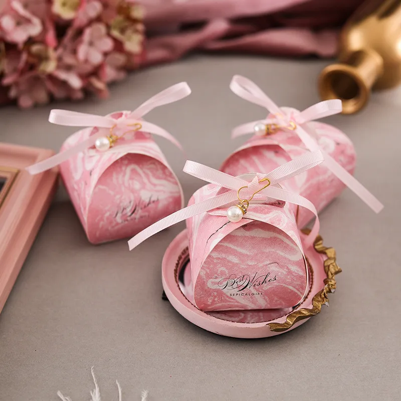 

20/30/50pcs Pink Gift Cardboard Box Decoration for Birthday Parties Memories for Wedding Guests Paper Bags with Pearl Wholesale