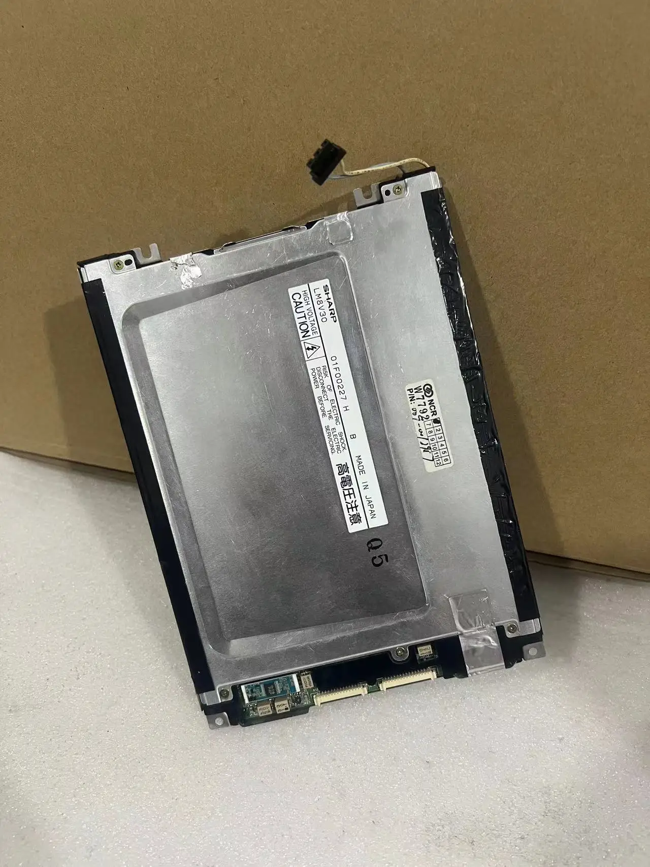 Оригинальный дисплей LM8V302 LM8V302H LM8V302R LM8V301 экран 7 дюйма LM8V30