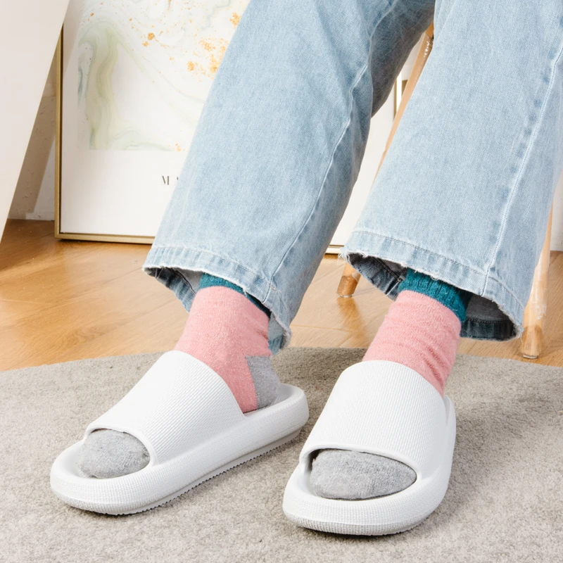 Casual Indoor Slippers Men and Women Swimming Shoes EVA Couple Bathroom Shoes Thick Bottom Outdoor Sandals Soft Anti-slip