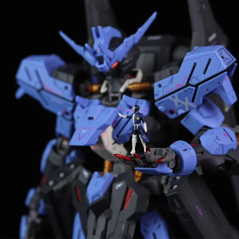 Фото В наличии: Оригинальный конструктор Bandai MG 1/100 GUNDAM VIDAR, модель-конструктор, аниме-фигурка, истребитель, сборная модель, игрушка, подарок для детей №5