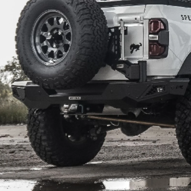 Фото Промышленная автозапчасть Vipera для Ford Martyr Bronco: задний бампер с соединительными элементами №4