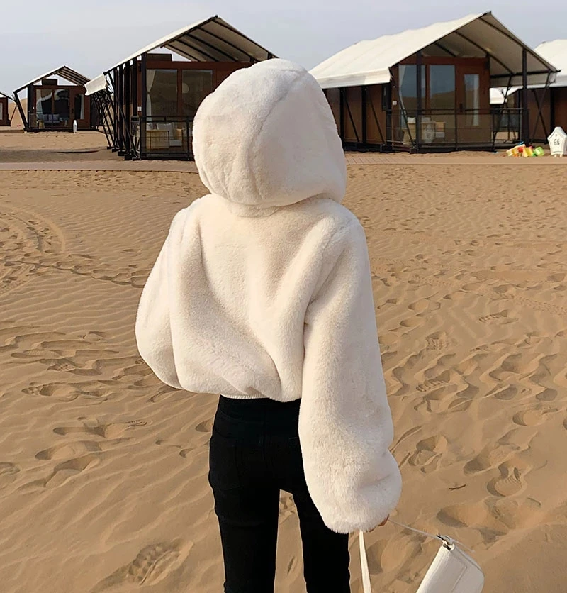 High Quality Furry Cropped Faux Fur Coats  Rabbit Bomber Jackets Women Fluffy Top Coat with Hooded Winter Short Fur Jacket femme