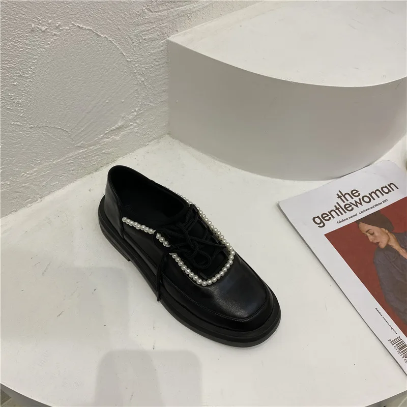 Women Beads Lace-up Leather Shoes Oxfords Pearl Thicken Soled Brogue Shoes Woman Flats Square Toe Thick Heels Loafers