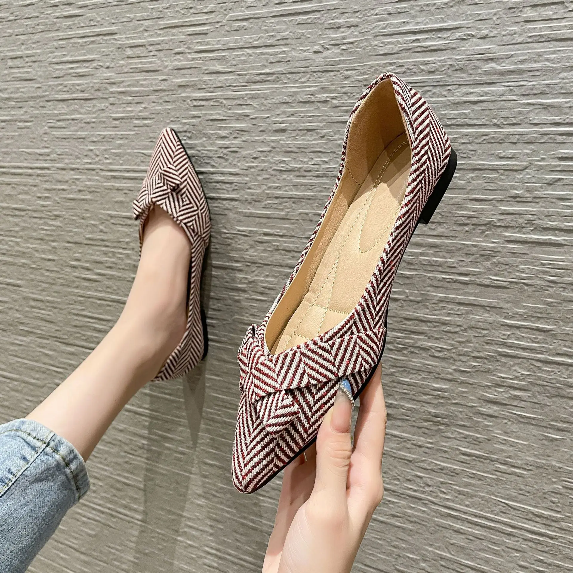Hot Selling Pointy Toe Cute Bow Manufacturers Flat Shoes For Ladies Luxury