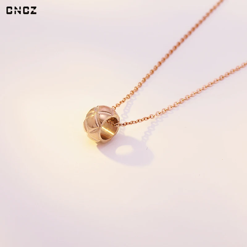 CNCZ Lucky Charm Pendant New Necklace Summer Fashion Light Luxury Trend Stripe Transit Ring Clavicle Women Chain Neck Jewelry