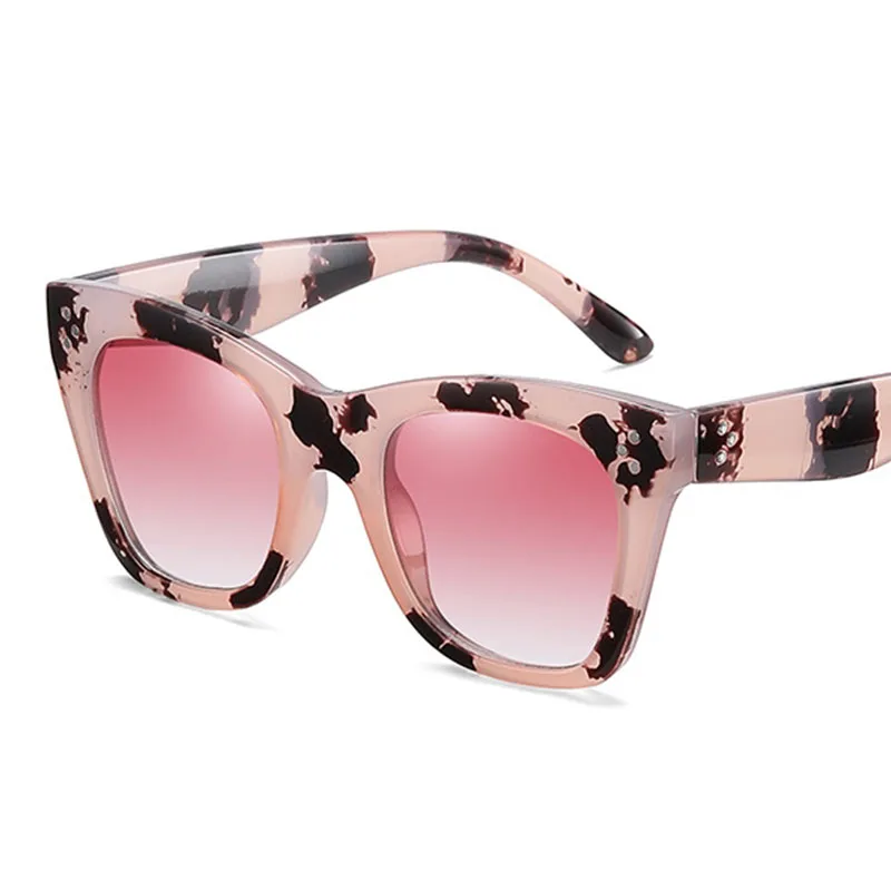 

Очки солнцезащитные женские квадратные с градиентом, модные классические большие солнечные очки в стиле оверсайз, с розовыми цветами, лето ...