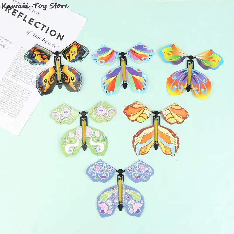 

Magic Butterfly Flying Card Toy With Empty Hands Butterfly Wedding Magic Props Magic Tricks Outdoor Toy Color Random