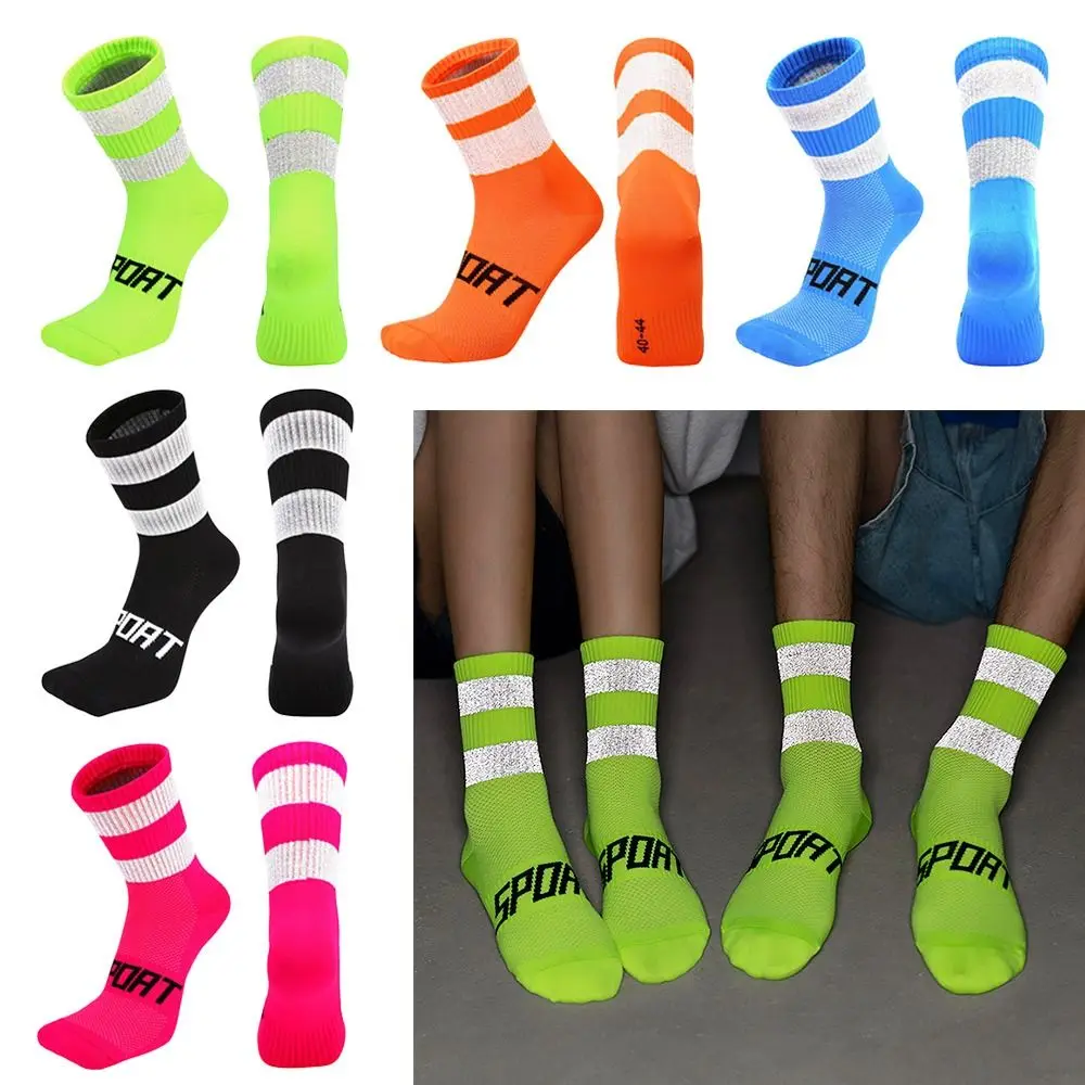 

Men Women Reflective Nylon Long Fitness Socks Sports Socks Running Cycling Socks
