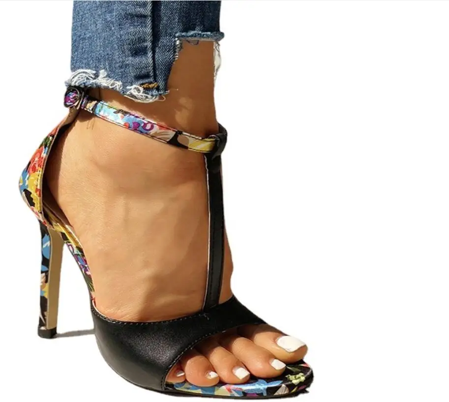 New Style Women Printed stiletto heel sandals Summer Hollow Out Faux Leather Rhinestones Thick Heel buckle Sandals Shoes Large