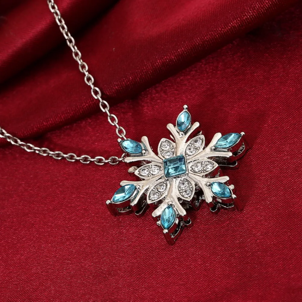 

New Temperament Gemstone Necklace Women's Non-fading Zircon Christmas Snowflake Fashion Gift Jewelry Pendant