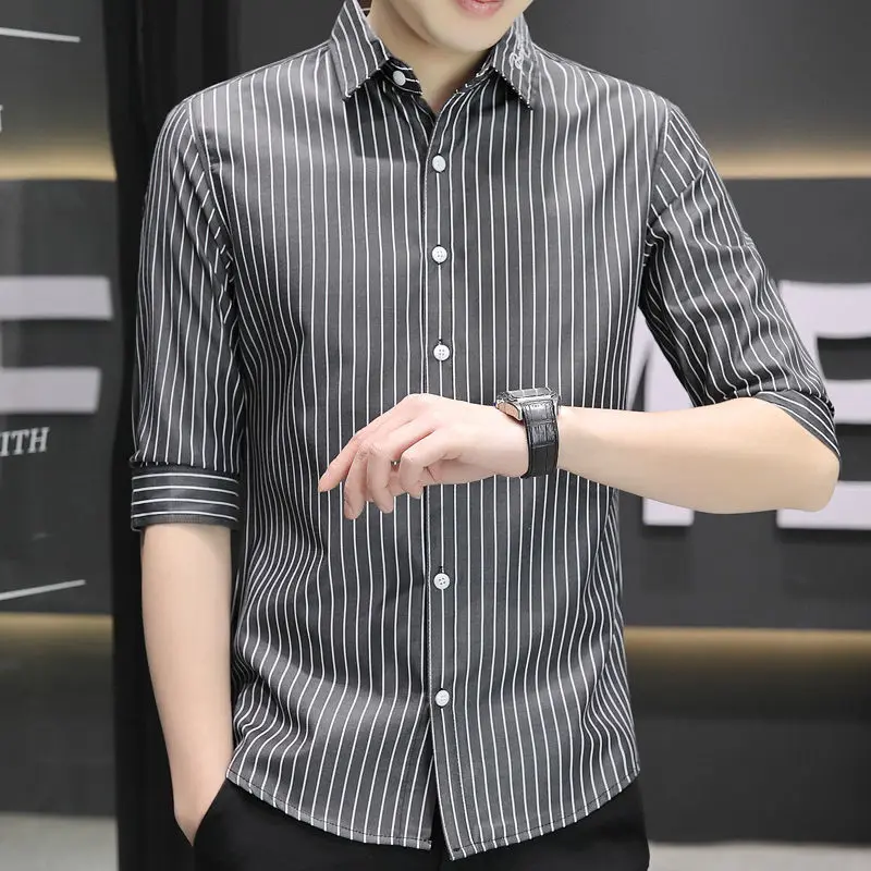 Ice silk short-sleeved men's shirt 2022 new trend three-quarter sleeve handsome and versatile business casual men's shirt top