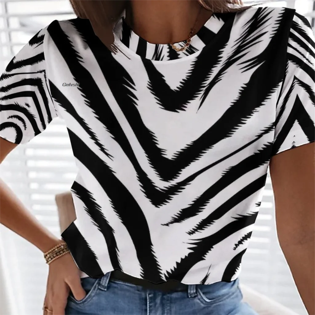 

Black and White Striped Printed Hip Hop Fashion Ladies T-Shirt Summer Irregular Stripes 3D Print Short Sleeves Casual Oversized