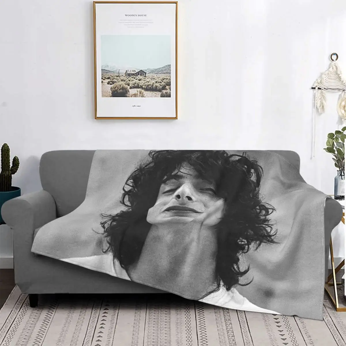 

Finn Wolfhard Actor Blanket Coral Plush Summer Multifunction Ultra-Soft Throw Blankets for Sofa Bedroom Bedspread