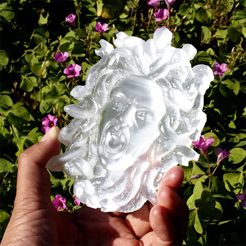 

1 Pcs Natural White Selenite Stone Medusa For Healing