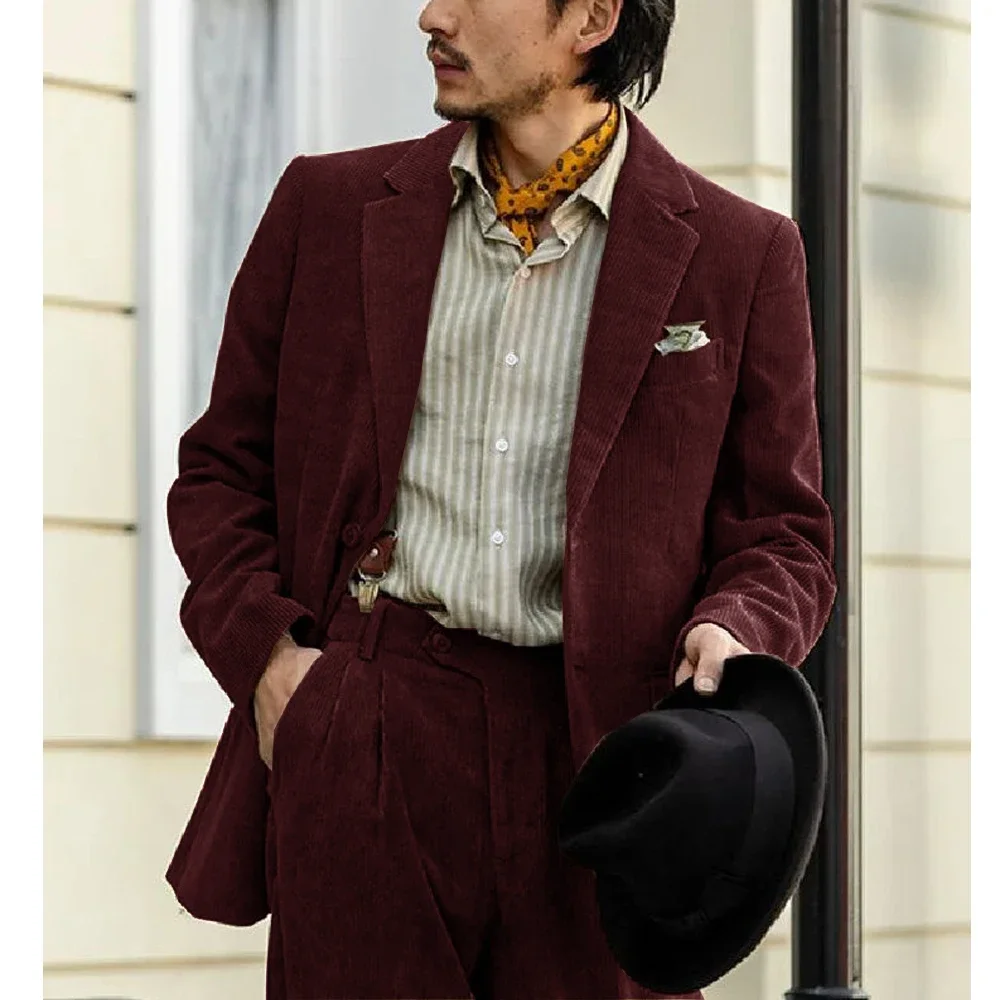 Роскошный мужской костюм новый вельветовый из двух предметов для вечеринки