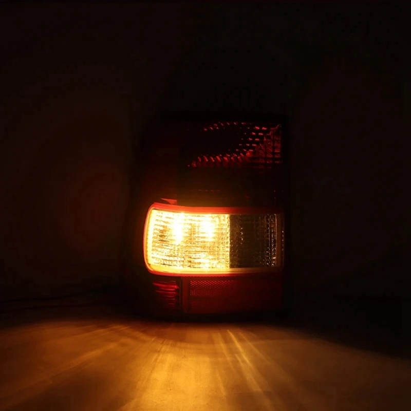 Задний фонарь автомобиля задний стоп-сигнал для Mitsubishi Pajero Montero IO MINI 1998-2007 MR 535073 535074