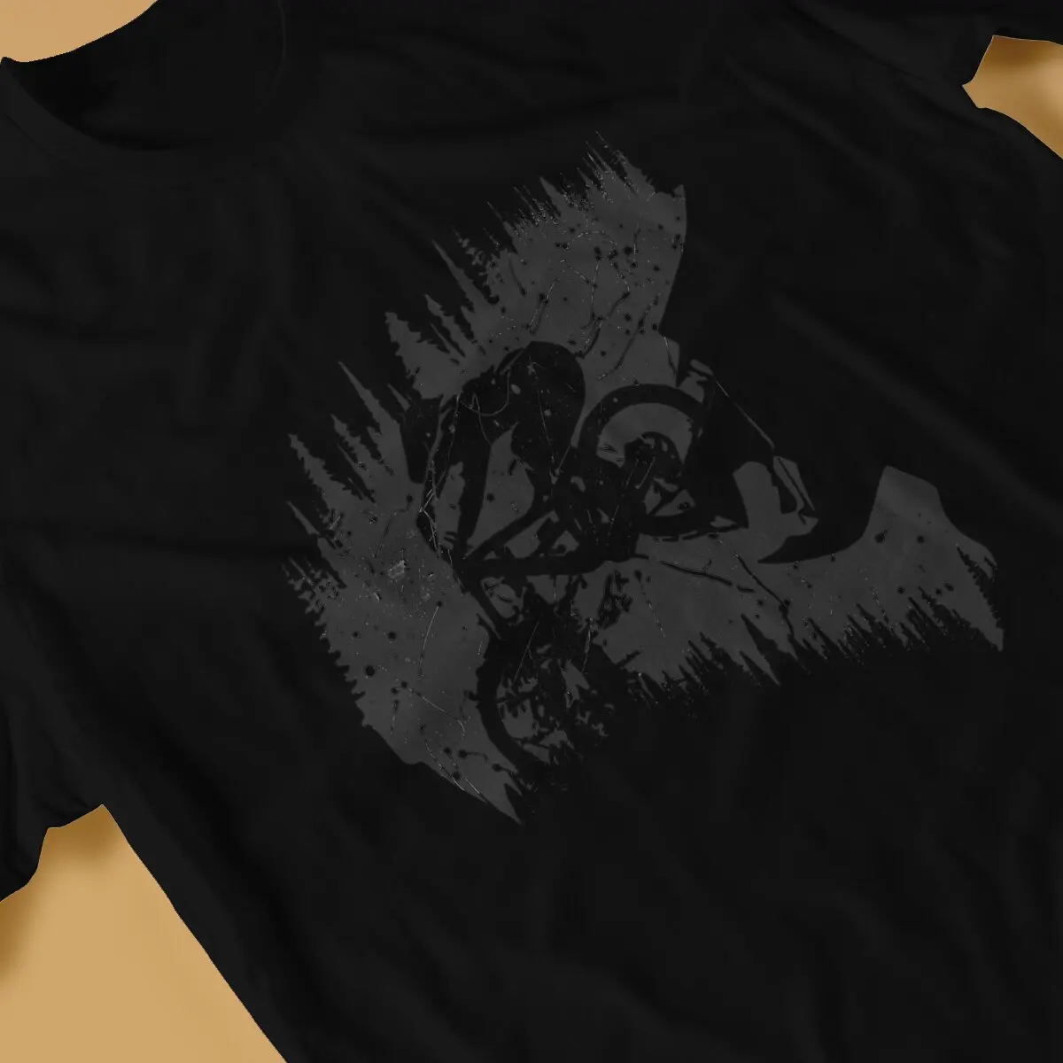 Фото Футболка мужская повседневная с коротким рукавом и круглым вырезом №3
