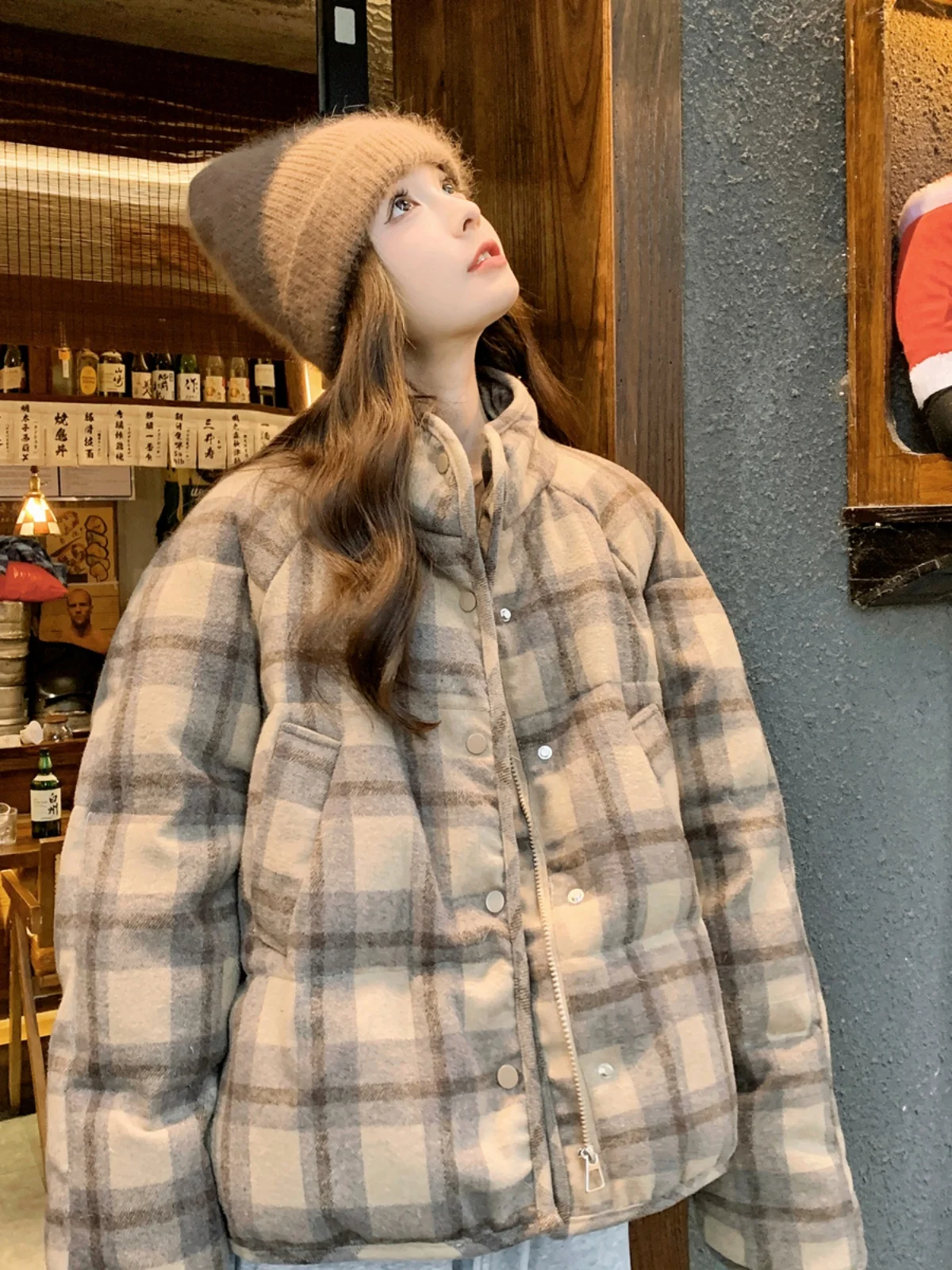 Короткий пуховик в клетку стиле ретро женский маленький зимний новый супер