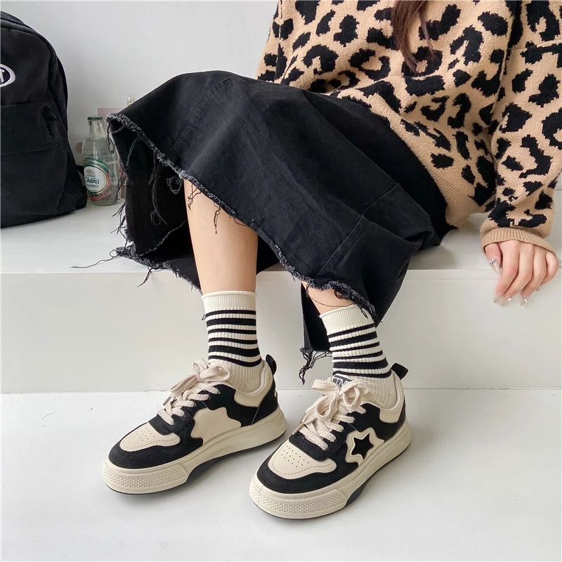 2023 Women Shoes Designers  Woman Sneakers Zapatillas Mujer Lace Up Comfort Running Shoes for Girls Light Man Shoes