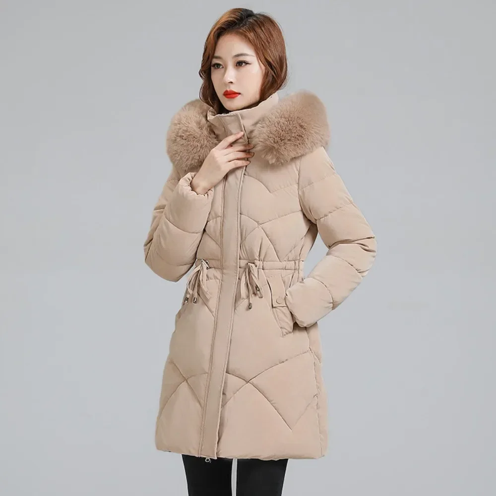 

Новинка 2023, зимняя пуховая куртка Brieuces средней длины 3XL с хлопковой подкладкой, облегающее пальто с капюшоном и меховым воротником, верхняя одежда, женские утепленные парки
