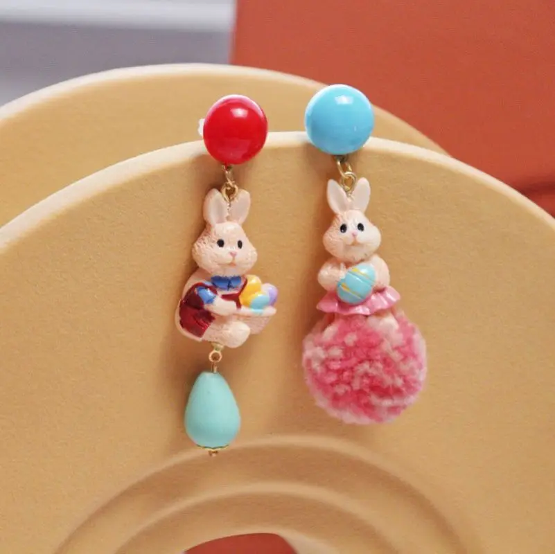 

Asymmetrical Resin Rabbit Drop Earring Cute White Rabbit Pendant Women Earring Wholesale Unique Design Jewelry Accessories 2023
