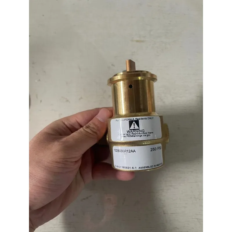 Циркуляционный насос охлаждения 228171 для плазморезов Hypertherm HPR130, HPR260, HSD130 (art.: 3920db35da72b) - 3920db35da72b