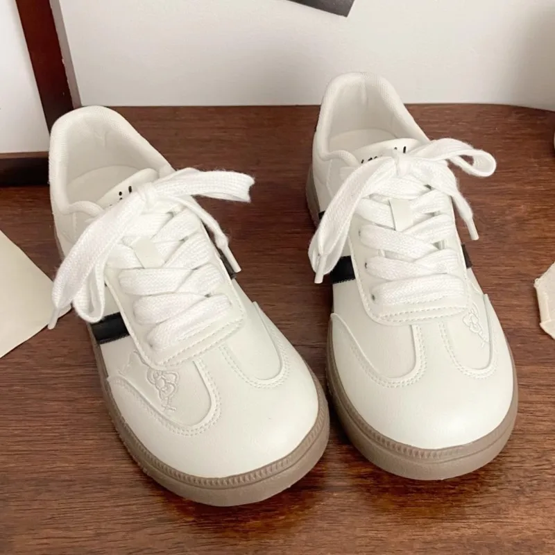 2025 всесезонные тренировочные туфли с милой кошкой и вышивкой женские шикарные