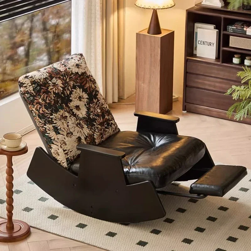 Кресло-качалка одноместное в скандинавском стиле для отдыха на балконе мягкое