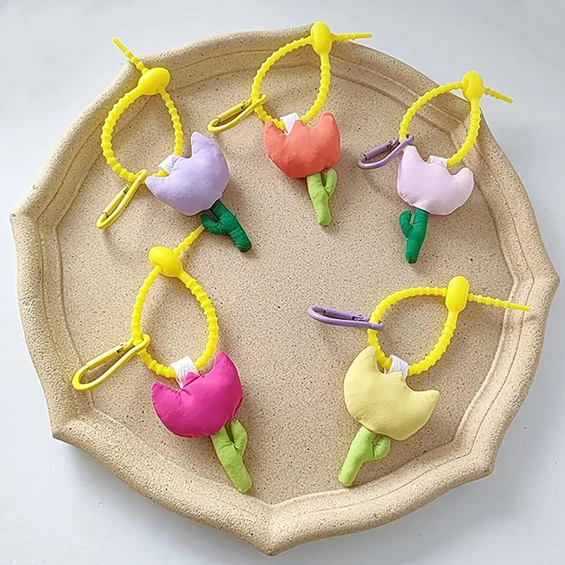 

1Pcs Lovely Tulip Keychain Cute Mixed Color Flower Keyring For Girls Bag Pendant Headphone Cover Keyring Girl Gift Car Key Chain