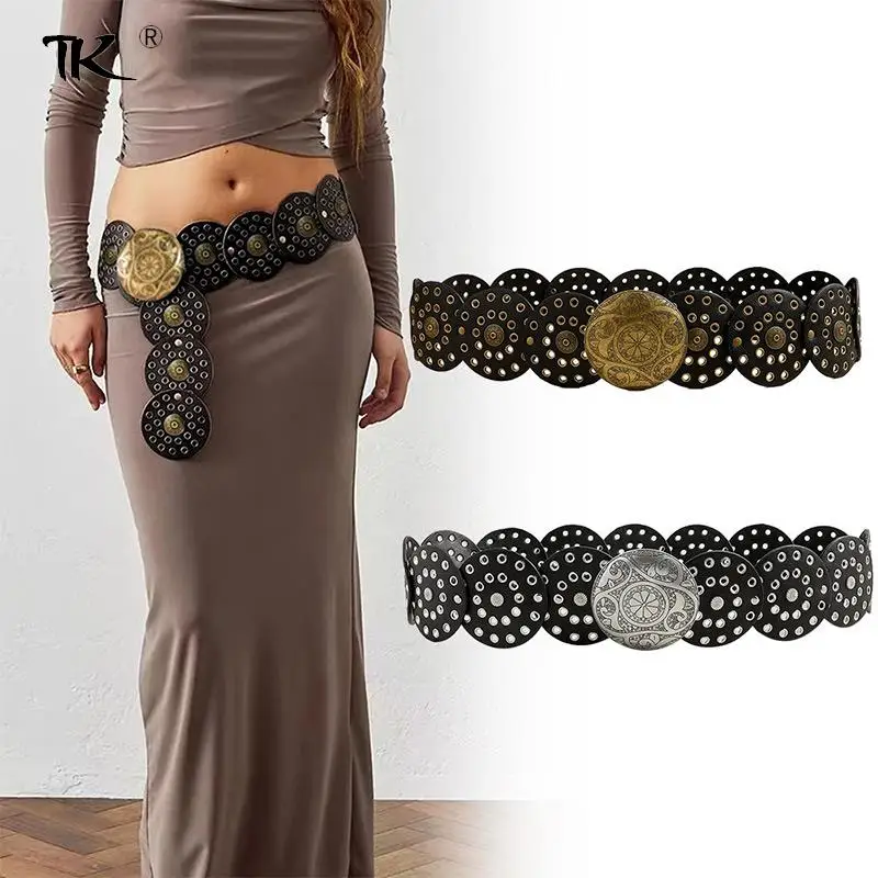 

Vintage Western Style Exaggerated Circular Hollow Belt For Women Metal Buckle Arbitrary Adjustment Wide Decorating Leather Belt