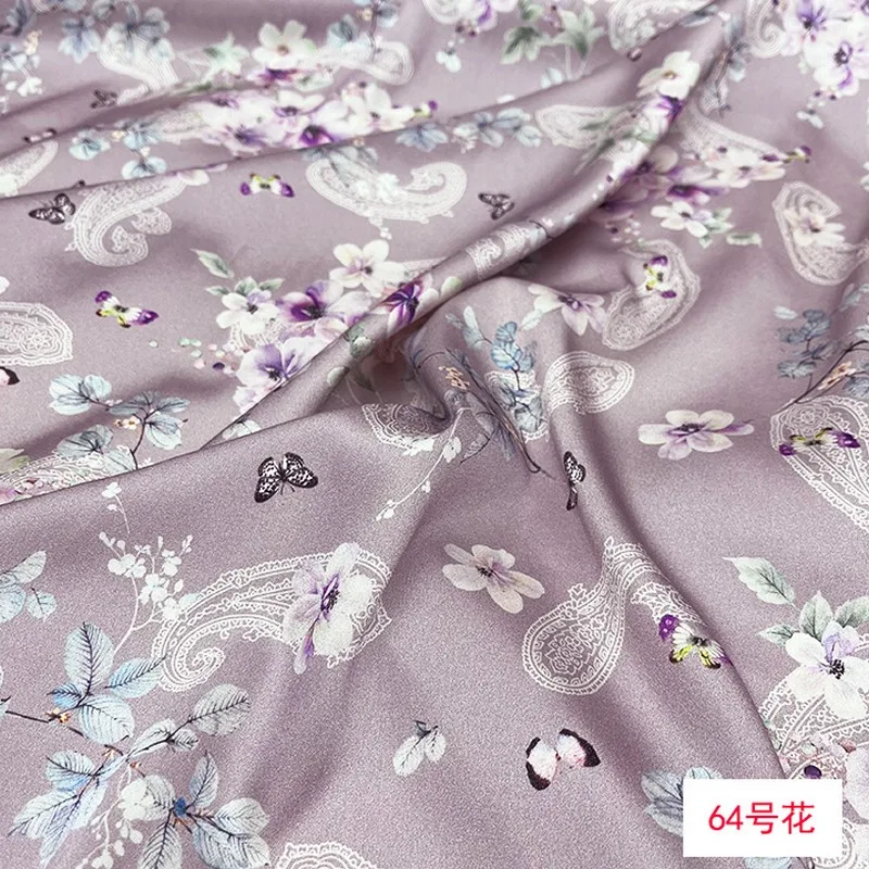 

Light Purple Soft Color Butterfly Floral Printed Silk Satin Fabric 19momme Stretch MulberrySilk