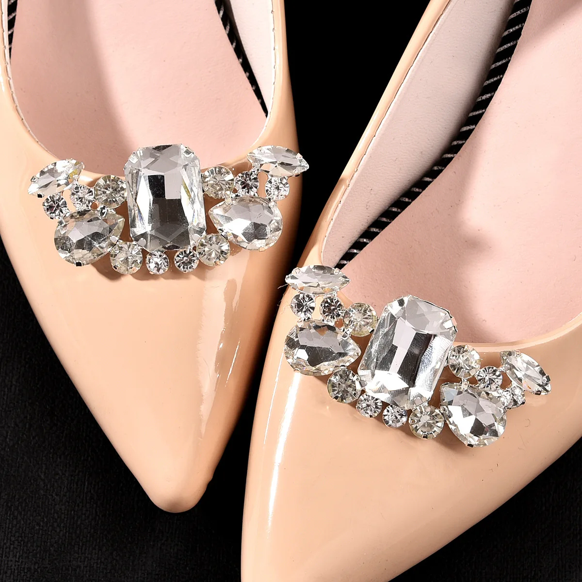 

Manufacturer Direct Selling Charming Rhinestone Shoes Clip hot Selling Bride Shoes Decorative Shoe Buckle DIY Shoe Accessories