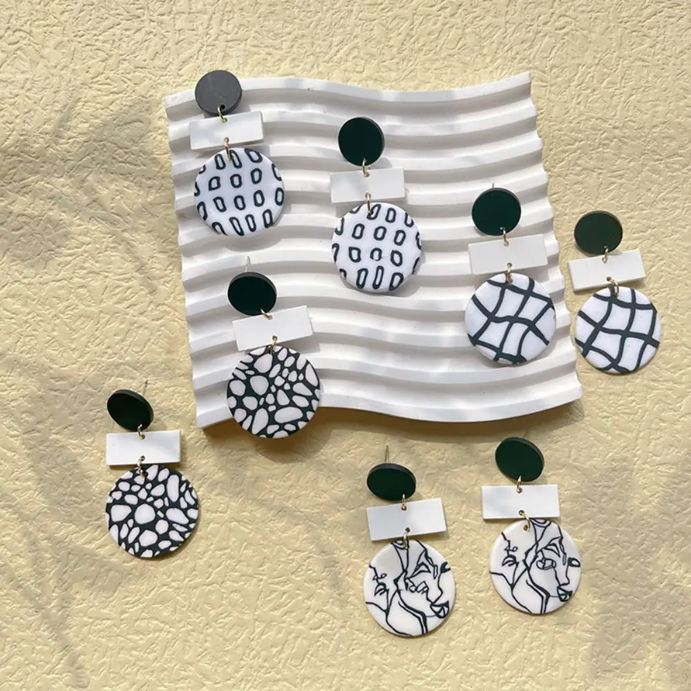 

New Fashion Round Dangle Drop Korean Earrings for Women Polymer Clay Geometric Round Black White Earring Party Kolczyki Jewelry
