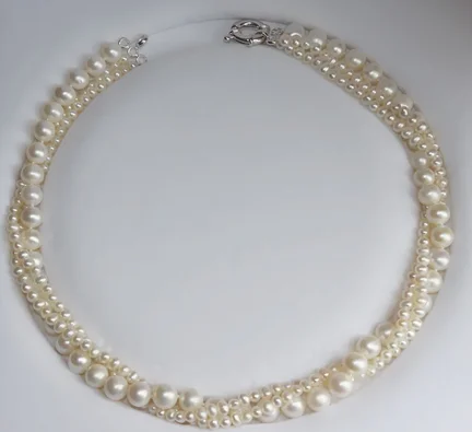 

Hot sell fashion jewelry 4-5 mm 8-9mm 3rows white freshwater pearl twist necklace