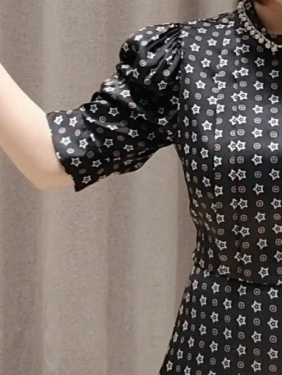 Women's Stars Print Rhinestone Spliced O-Neck Short Puff Sleeve Ruffles Hem Slim Mini Dress