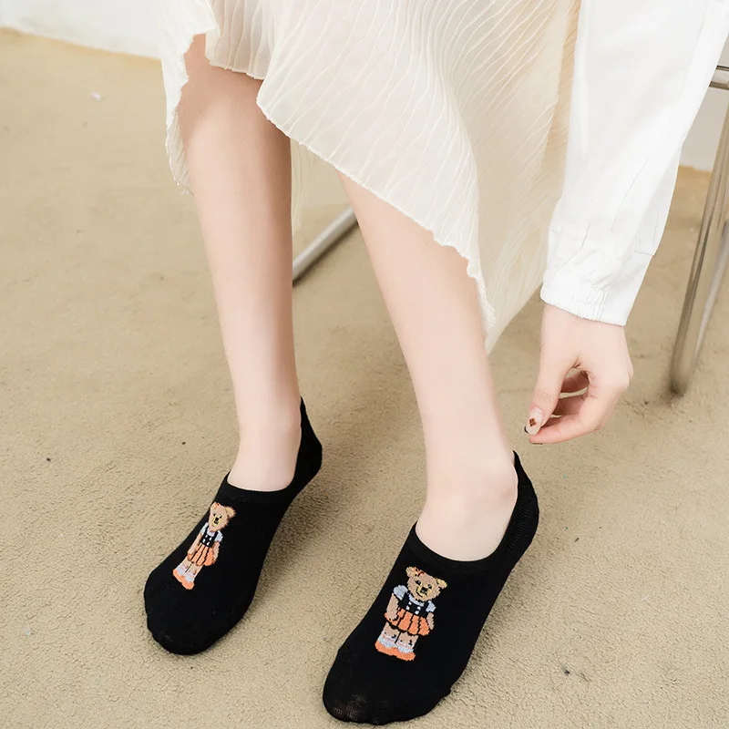 5pc/2022 Spring and Summer New Bear Socks Women's Korean Version Cartoon Short Tube Tide Ins Shallow Mouth Invisible Woman Cute