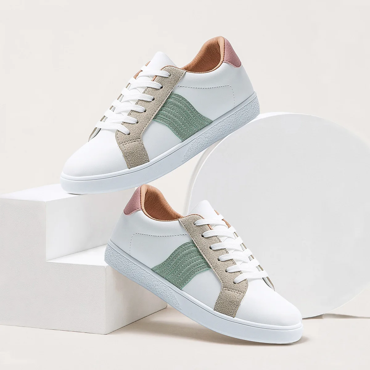 

Summer New 2022 Fashion Women's White Shoes Personalized Simple Leisure Travel Women's Board Shoes Women