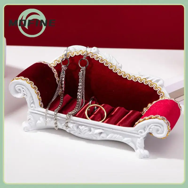 

Vintage Mini Sofa Jewelry Box Display Stand Rings Earrings Necklace Storage Holder Jewelry Store Showcase Holder Decor Organizer