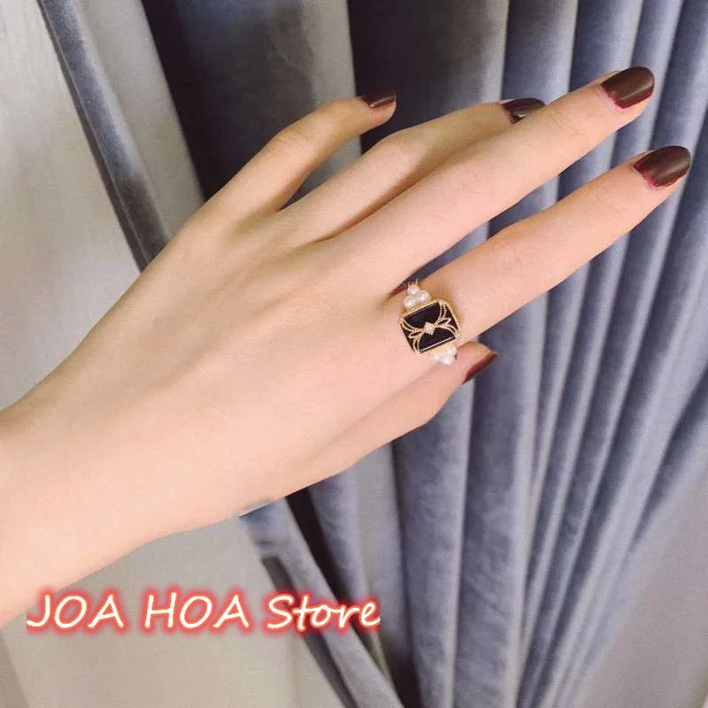 

Black Onyx Pearl Vintage Palace Seal Ring 925 Silver Gold Plated Design