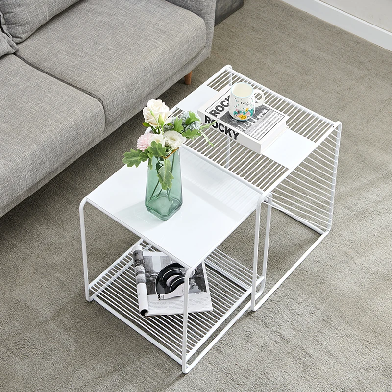 Table bad small. Table bad small