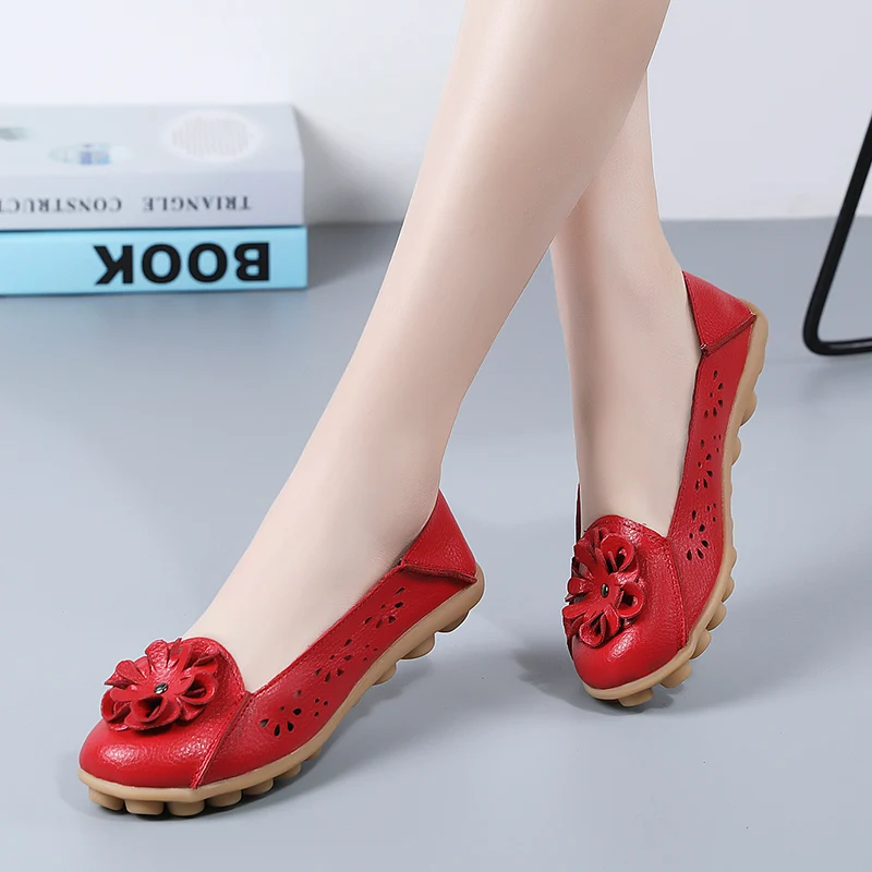 

2022 summer cowhide flower mother shoes comfortable beanie women's shoes flat hollow flat shoes women's shoes