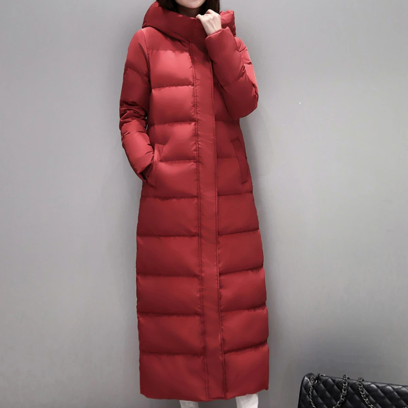 Рисунок 4 - Женский зимний теплый очень длинный пуховик