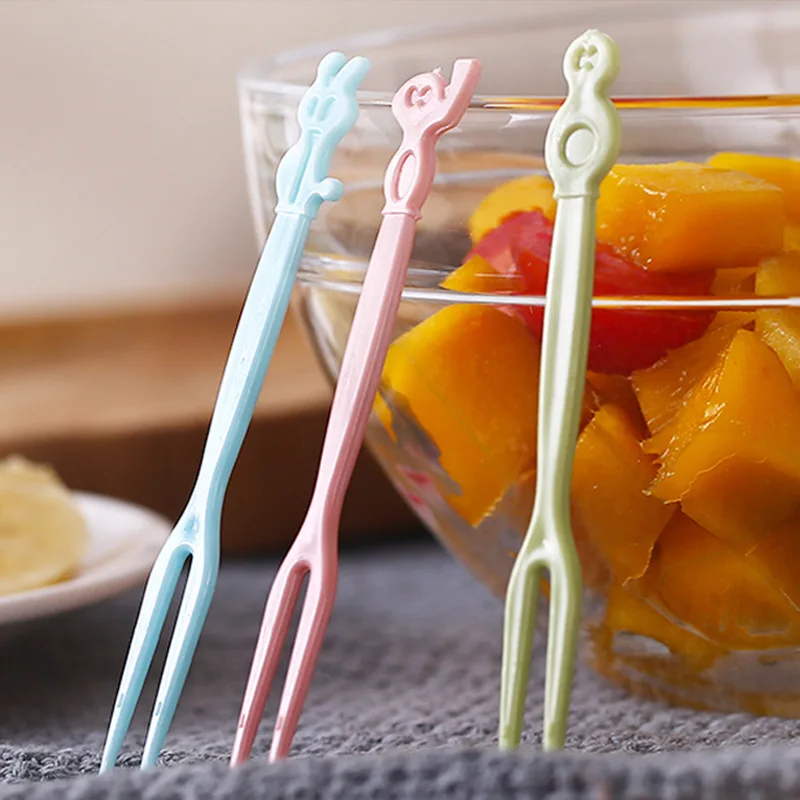 

50Pcs Disposable Fruit Fork Set Plastic Cake Dessert Fruit Fork for Party BBQ Sticks Picks Skewer Home Dining Food Mini Forks
