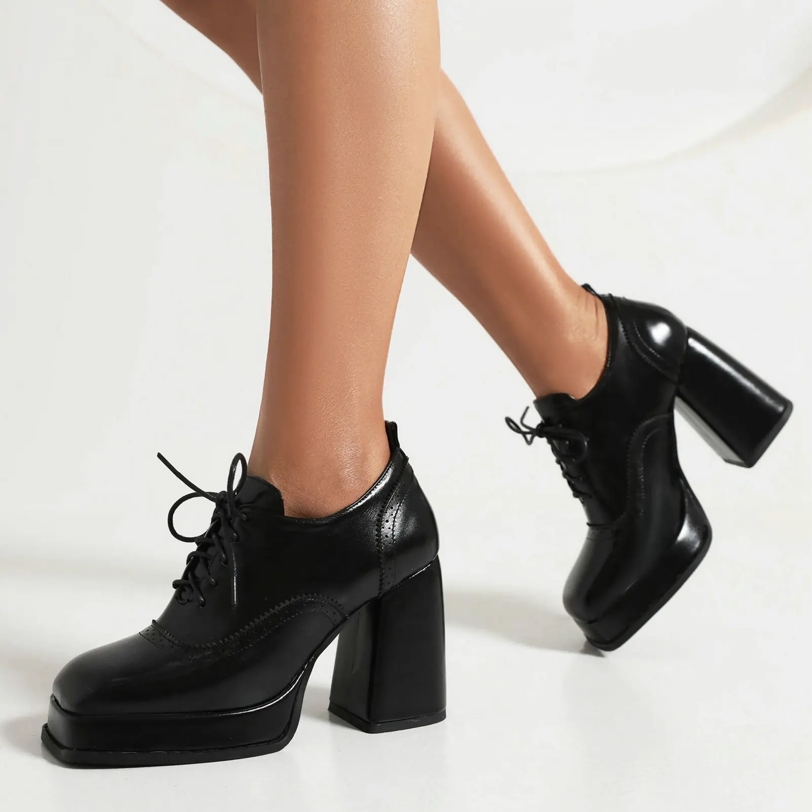 Eokkar Women Platform Oxford Lace Up Shoes for Women Square Toe Block High Heel Wingtip Shoes for Ladies Chunky High Heel Shoes