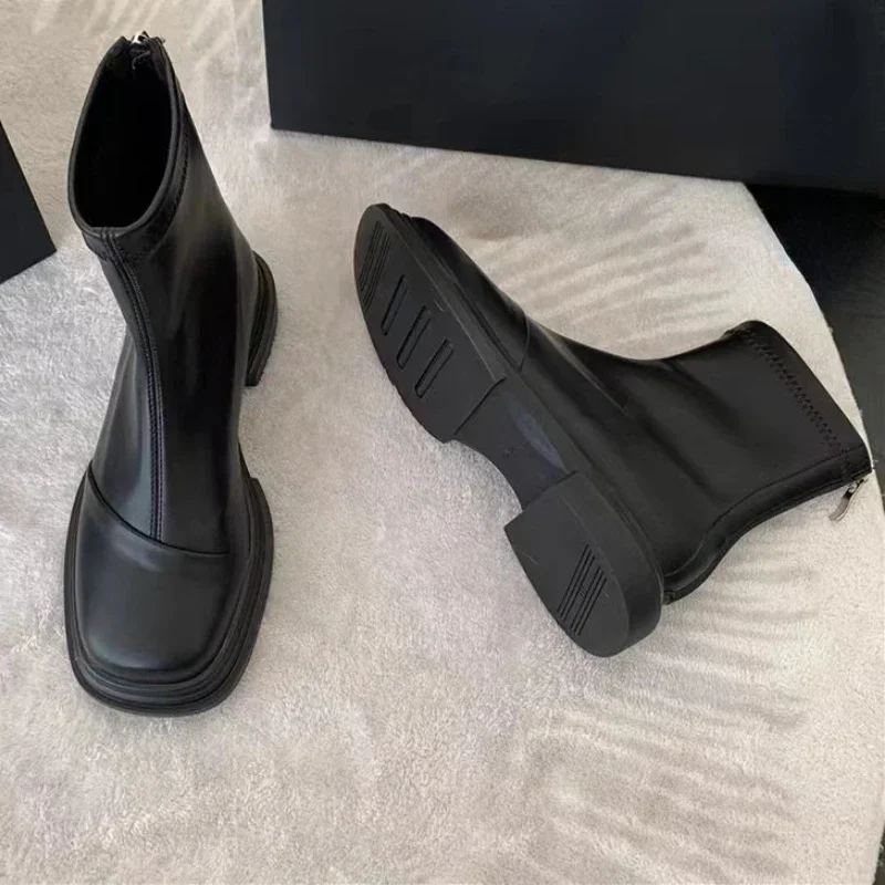 Женские зимние ботинки на молнии сзади