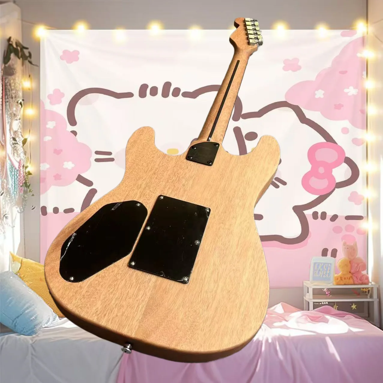 Электрическая гитара изготовленная на заказ из древесины клена и персика со