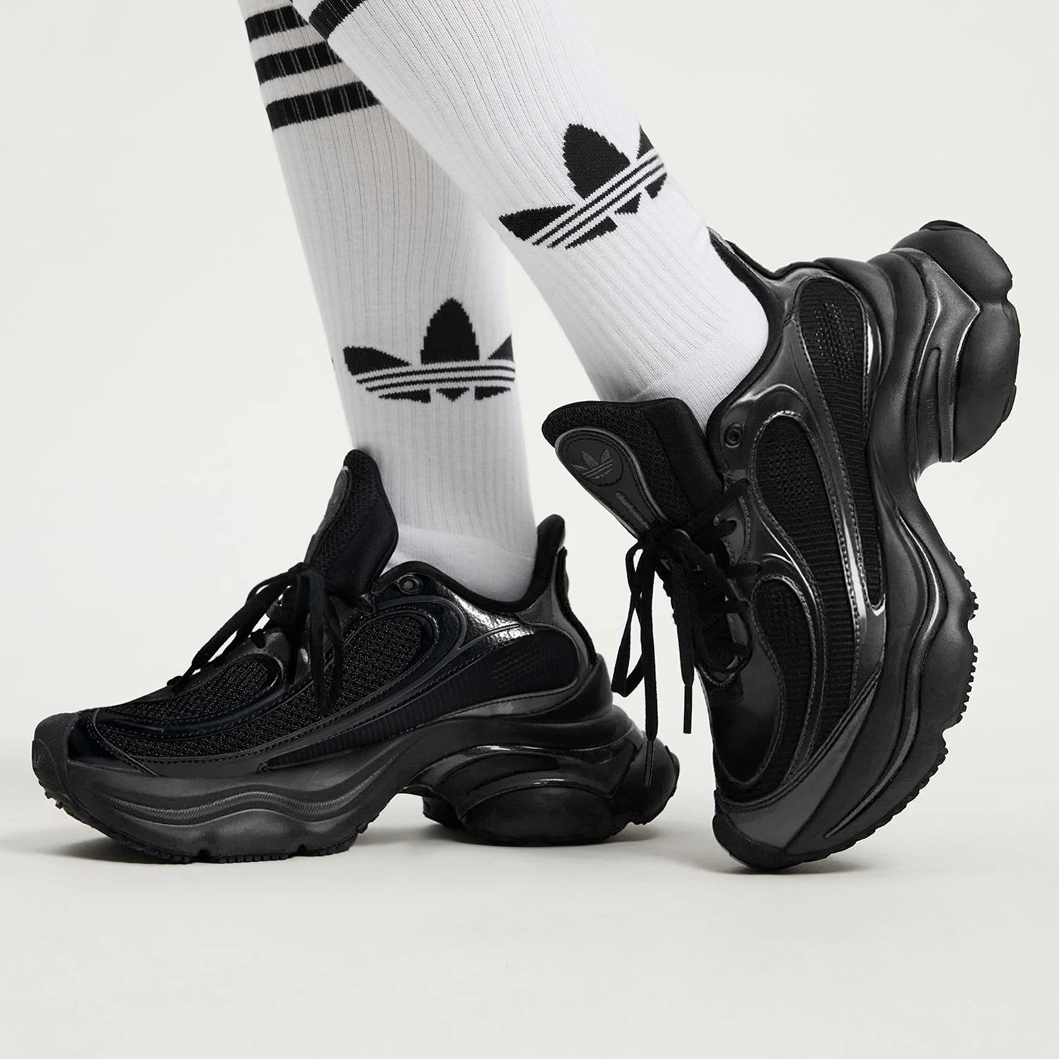 Фото Женские классические спортивные кроссовки Adidas Authentic Three Leaves с толстой подошвой в стиле ретро JS2468 №1