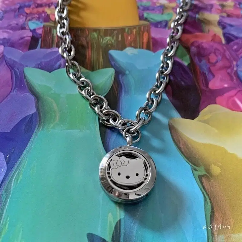 

TAKARA TOMY Cute Cartoon Hello Kitty Pendant All-match Short Simple Clavicle Girl Heart Necklace