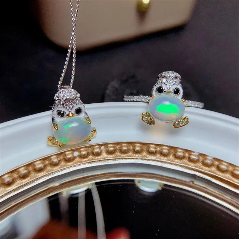 Комплект ювелирных изделий из серебра 925 пробы с натуральным опалом кольцо