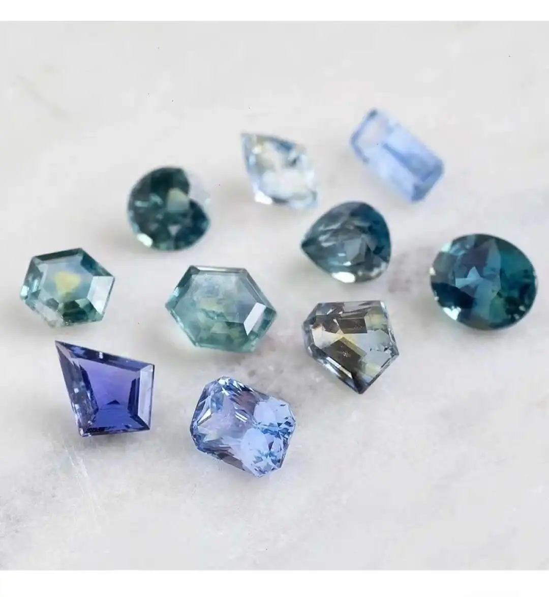 

Zhanhao Special-Shaped Cut Gemstones Custom-Made Whetstones And Raw Whetstones Can Be Made